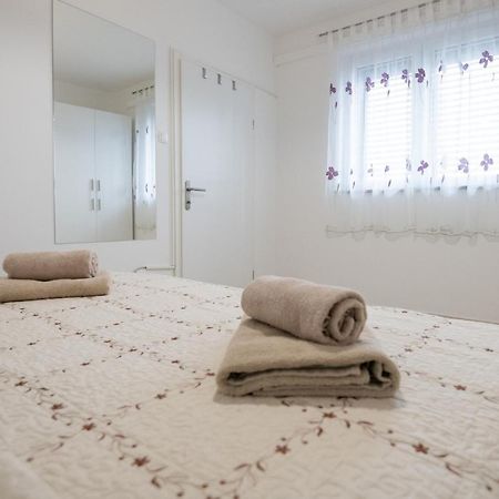Apartman Ruza Подгора Екстериор снимка