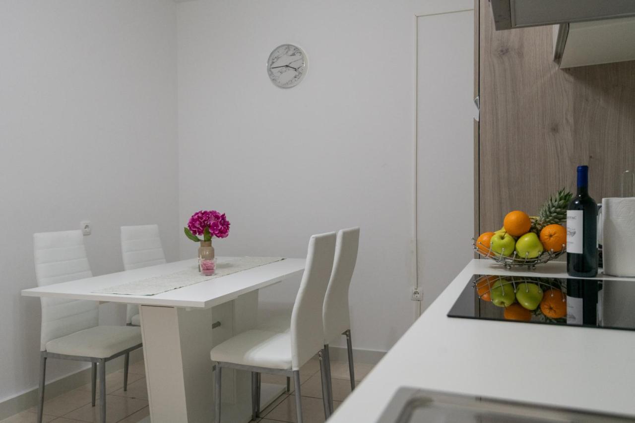 Apartman Ruza Подгора Екстериор снимка