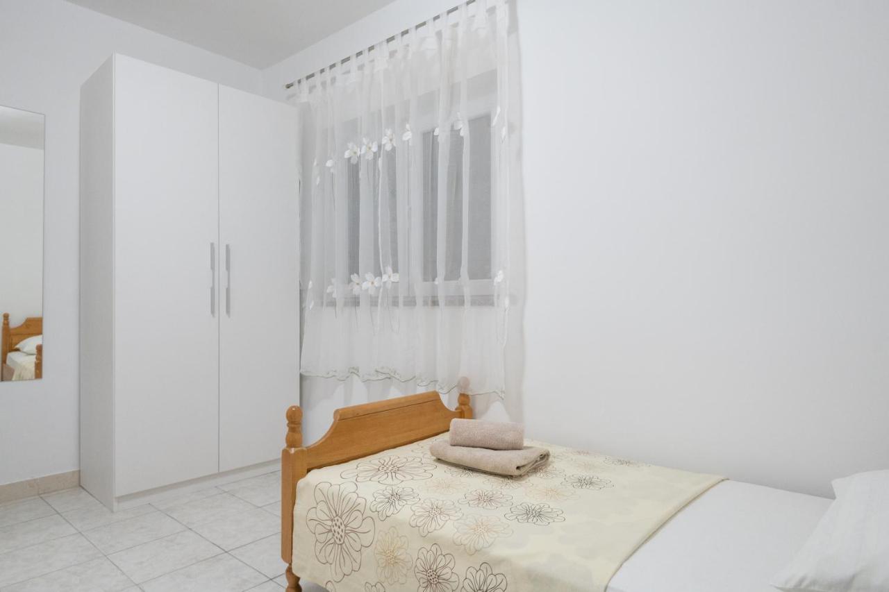 Apartman Ruza Подгора Екстериор снимка